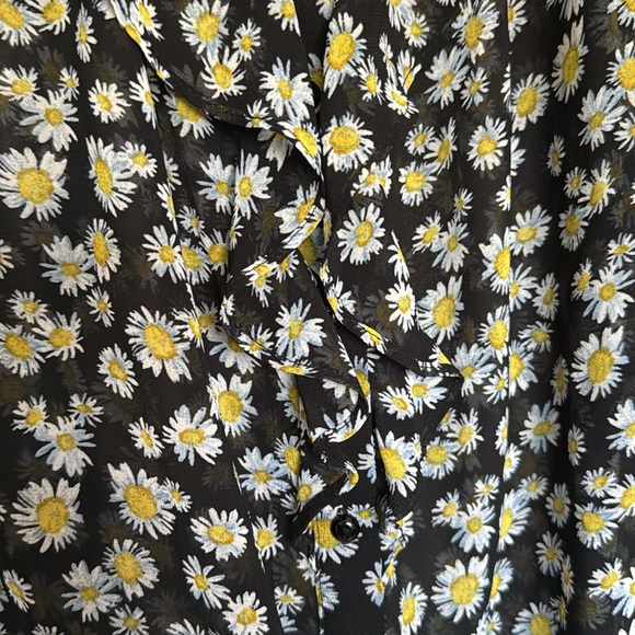 Daisy 🌼 top - Picture 4 of 6